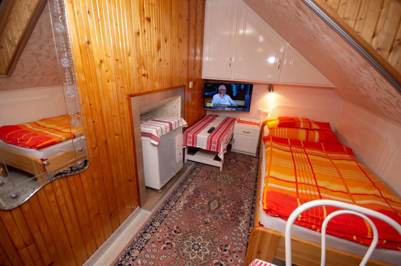 Amalia Apartman Gyula Exterior photo
