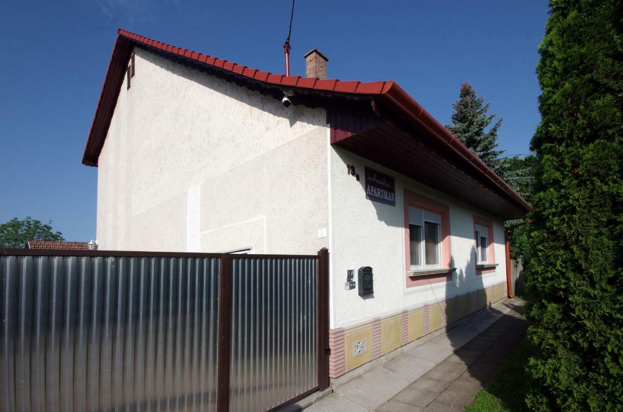 Amalia Apartman Gyula Exterior photo